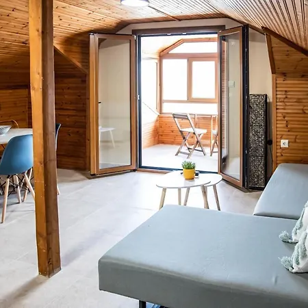 公寓 Ango Secont Floor 斯塔夫罗斯