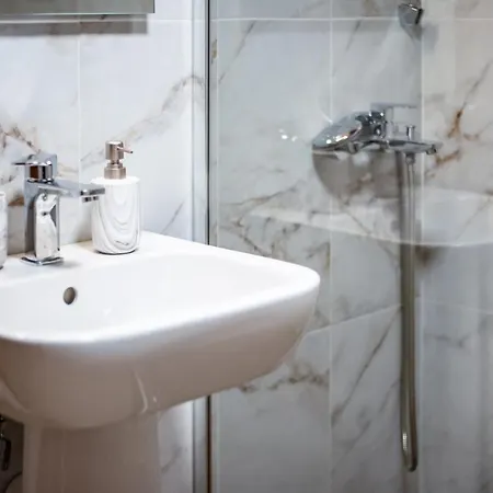 Ango Secont Floor 公寓